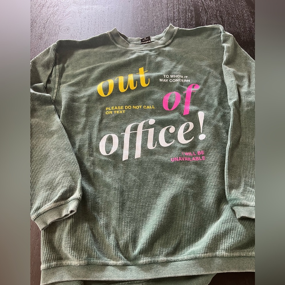 Preloved| Corded Green 'Out of Office' Sweatshirt | SZ XL